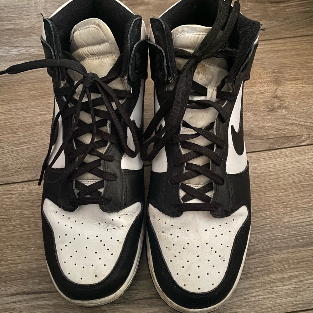 Nike Men's Black and White Dunk High Retro Casual Sneakers size 12